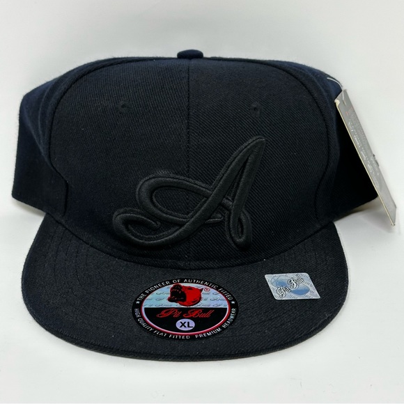 Atlanta Braves Pit Bull Brand Fitted XL Baseball Hat Display Hat Only - Picture 1 of 13